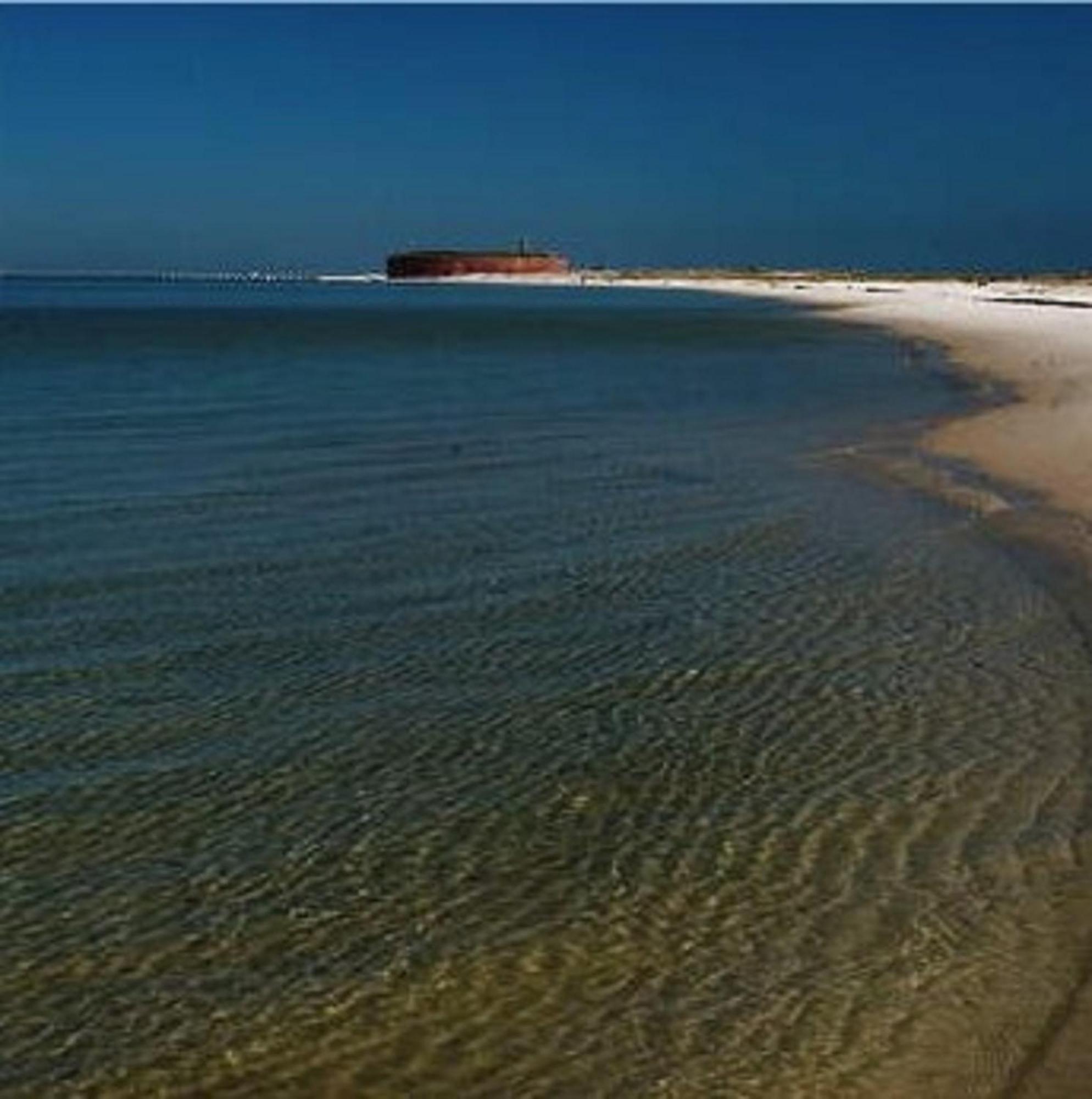 Holiday Inn Express - Gulfport Beach By Ihg Bagian luar foto